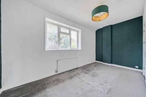 Bedroom 2.jpg
