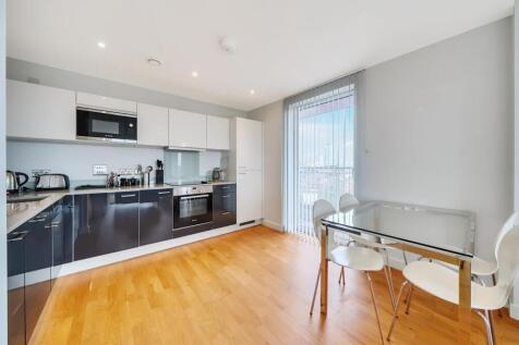 Kitchen2.jpg
