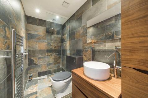 En Suite Bathroom