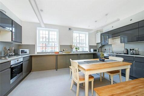 Communal Kitchen