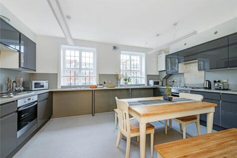 Communal Kitchen