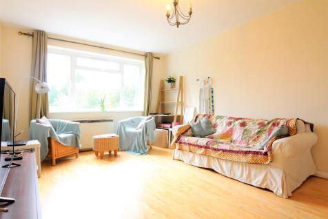 8 brighton court.jpg