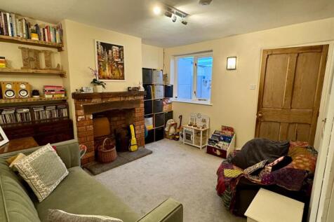 WhatsApp Image 2025-10-14 at 11.04.58_2ff79346.jpg