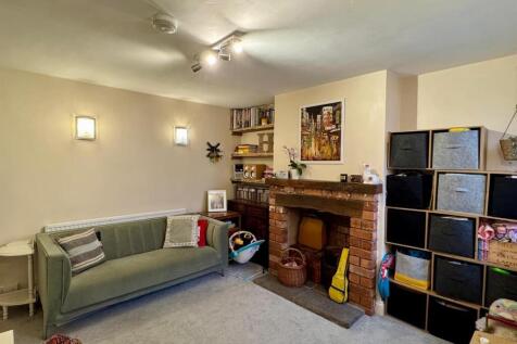 WhatsApp Image 2025-10-14 at 11.05.00_4a33d03e.jpg