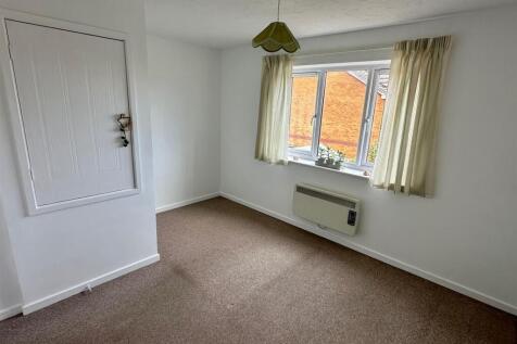 WhatsApp Image 2025-09-29 at 13.36.47_c83933d1.jpg