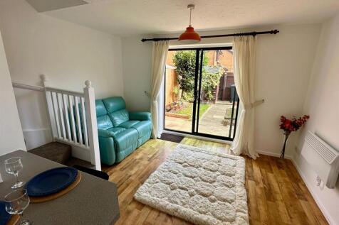 WhatsApp Image 2025-09-29 at 13.36.48_415ac750.jpg