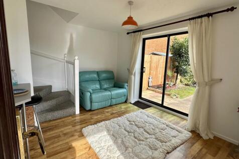 WhatsApp Image 2025-09-29 at 13.36.44_8376e8cf.jpg