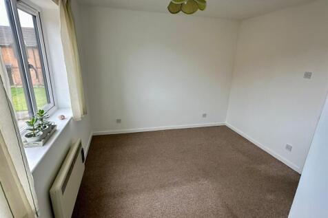 WhatsApp Image 2025-09-29 at 13.36.45_c62741c3.jpg