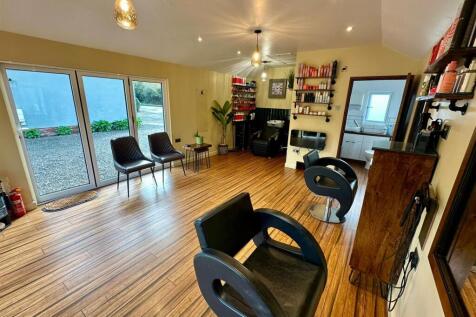 WhatsApp Image 2025-10-31 at 12.18.06_b46b8f7d.jpg