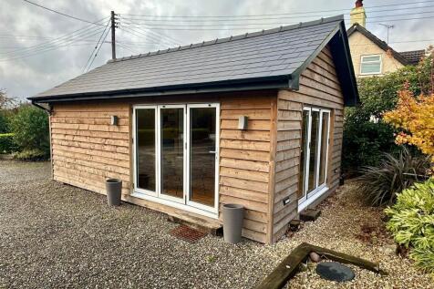 WhatsApp Image 2025-10-31 at 12.18.06_bd4ecbaa.jpg