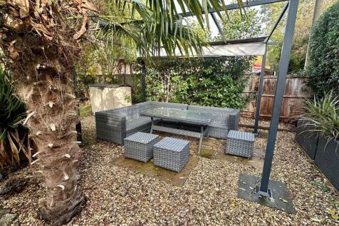 WhatsApp Image 2025-10-31 at 12.18.12_b2b8e965.jpg