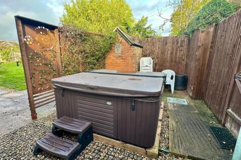 WhatsApp Image 2025-10-31 at 12.18.12_ecaa2679.jpg