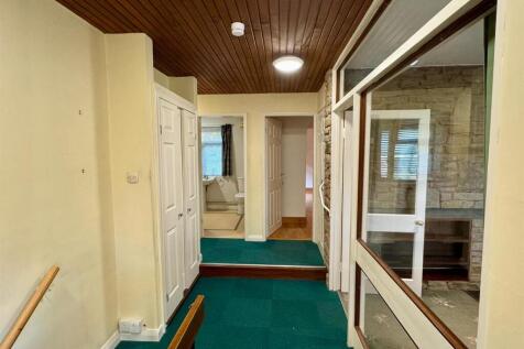 WhatsApp Image 2025-10-10 at 15.55.47_f8bc8aa6.jpg