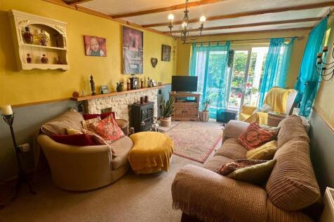 WhatsApp Image 2025-10-10 at 09.55.05_736318ae.jpg