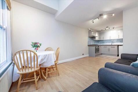 Living Room /