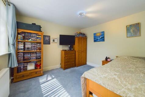 CAM03145G0-PR0094-STILL022.jpg