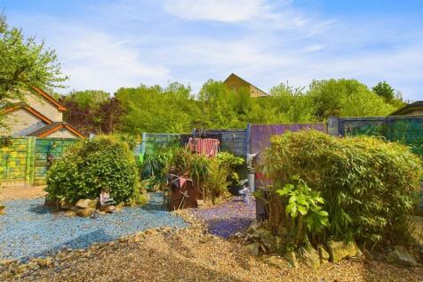 CAM03145G0-PR0094-STILL029.jpg
