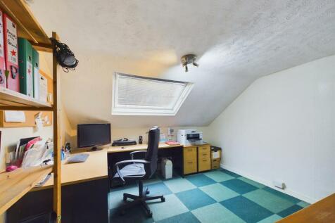 CAM03145G0-PR0106-STILL036.jpg