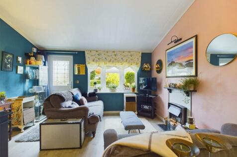 CAM03145G0-PR0196-STILL006.jpg