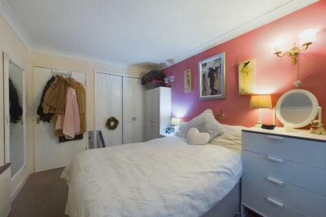 CAM03145G0-PR0214-STILL013.jpg