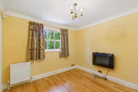 CAM03145G0-PR0348-STILL003.jpg
