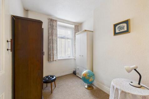 CAM03145G0-PR0399-STILL007.jpg