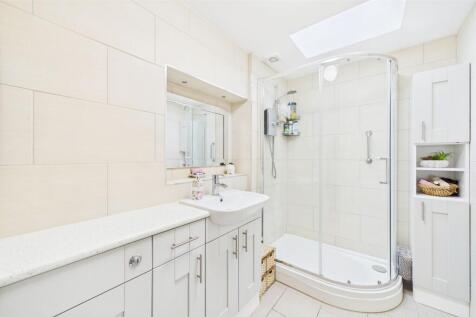 Family Shower Room