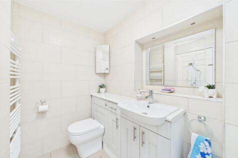 Family Shower Room