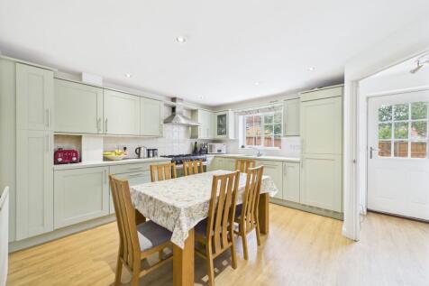 Kitchen / Breakfast Room