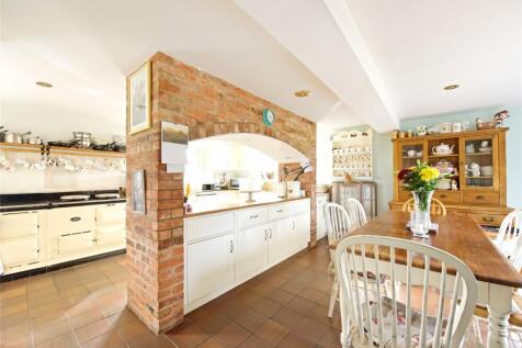 Kitchen/Breakfast Rm