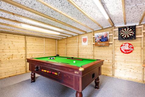 Garden/Games Room