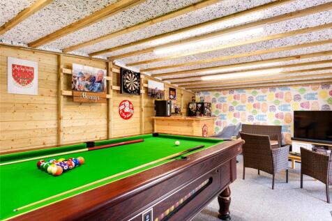 Garden/Games Room
