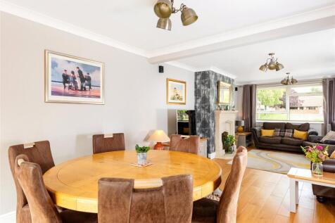 Sitting/Dining Room