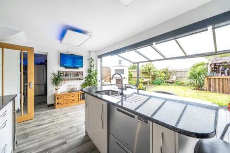 Kitchen/Bfast/Din
