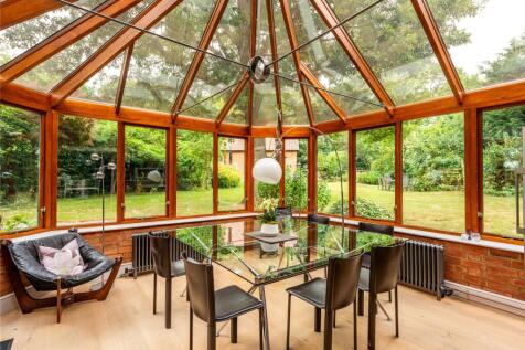 Conservatory/Dining