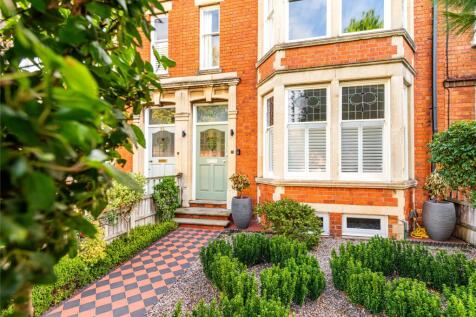Front Aspect/Garden