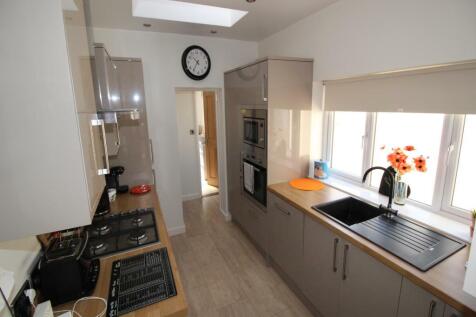 Modern Fitted Kitche