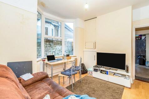 Rear Enclosed Garden