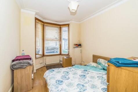 Rear Enclosed Garden