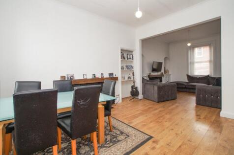 Dining Lounge