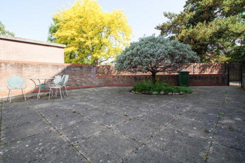 Communal gardens 