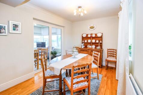 Dining Lounge