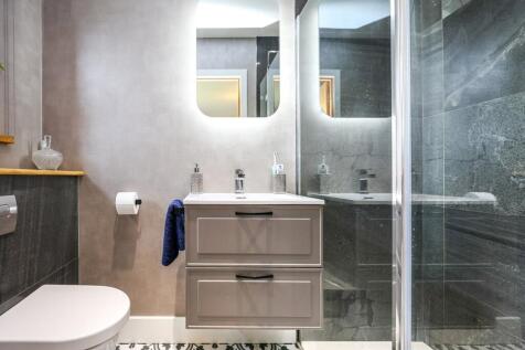 En-Suite Shower Room