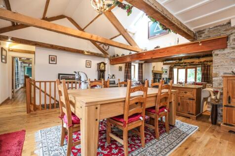 Dining Lounge