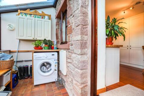 Rear Vestibule/Utility