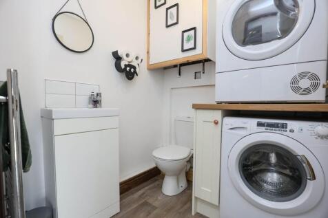 Cloakroom/Utility 