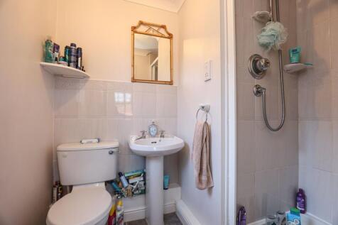 Master En-Suite Shower Room