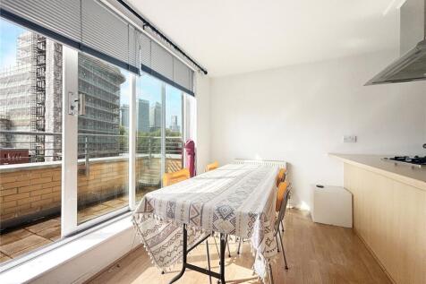 Reception/Kitchen