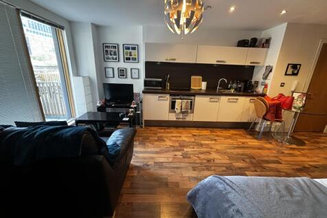STYLISH STUDIO APARTMENT IN THE CITY CENTRE