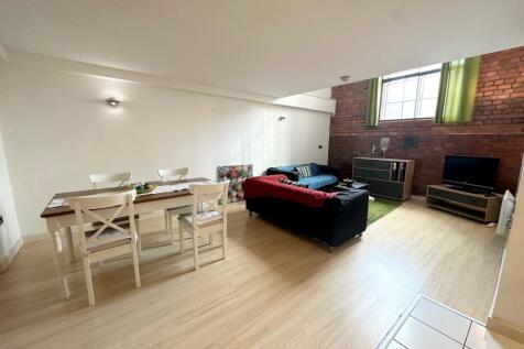 gorgeous 2 bedroom DUPLEX apartment